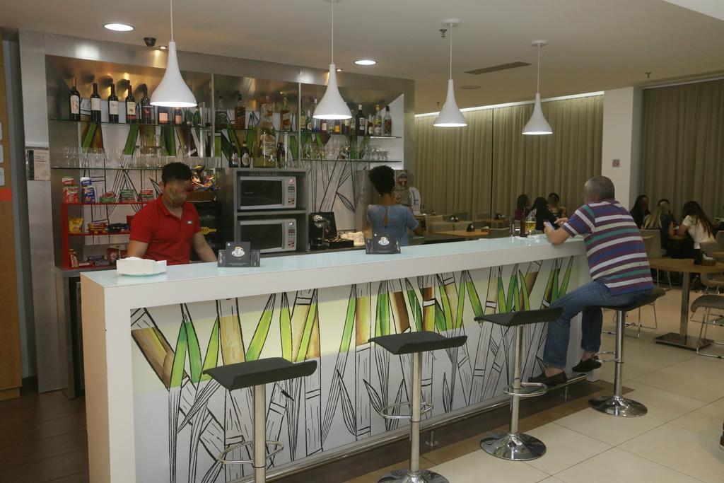 מלון Ibis פיירה דה סנטנה מראה חיצוני תמונה